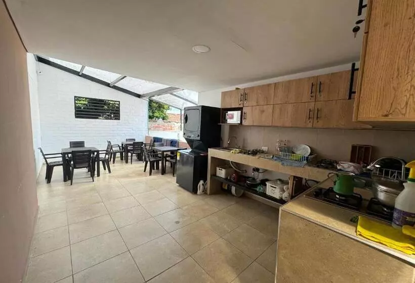 هتل La Central Belalcazar Palmira