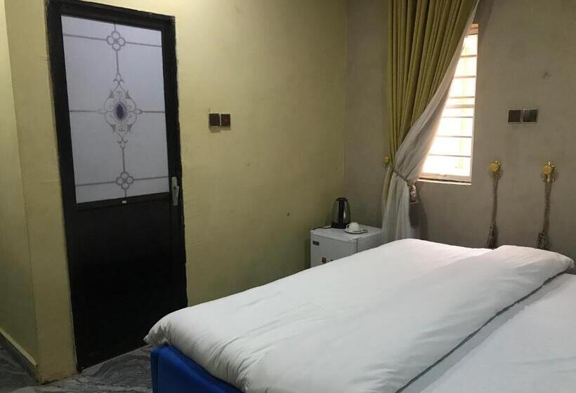 هتل Connery Homes