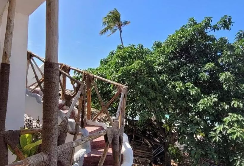 هتل Kassandra Beach