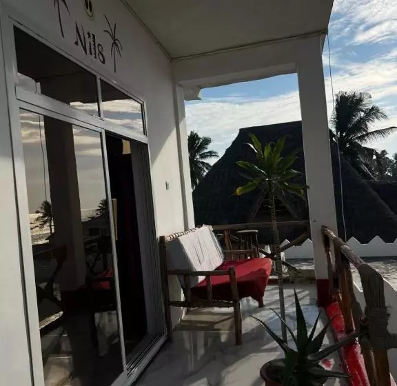 هتل Kassandra Beach
