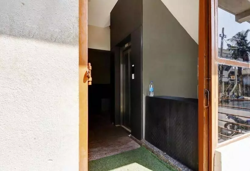 ホテル Oyo 823110 Lakshmi Deluxe Lodge