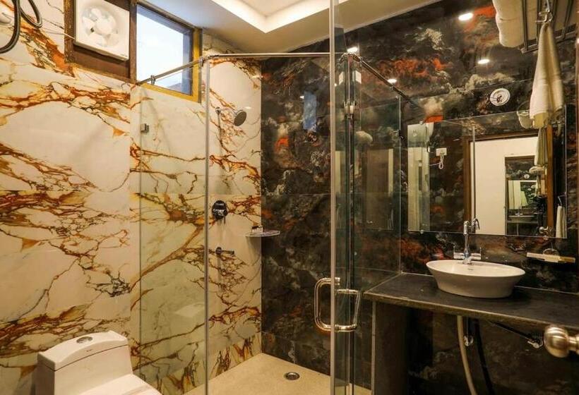 Hotel Prime View Resort