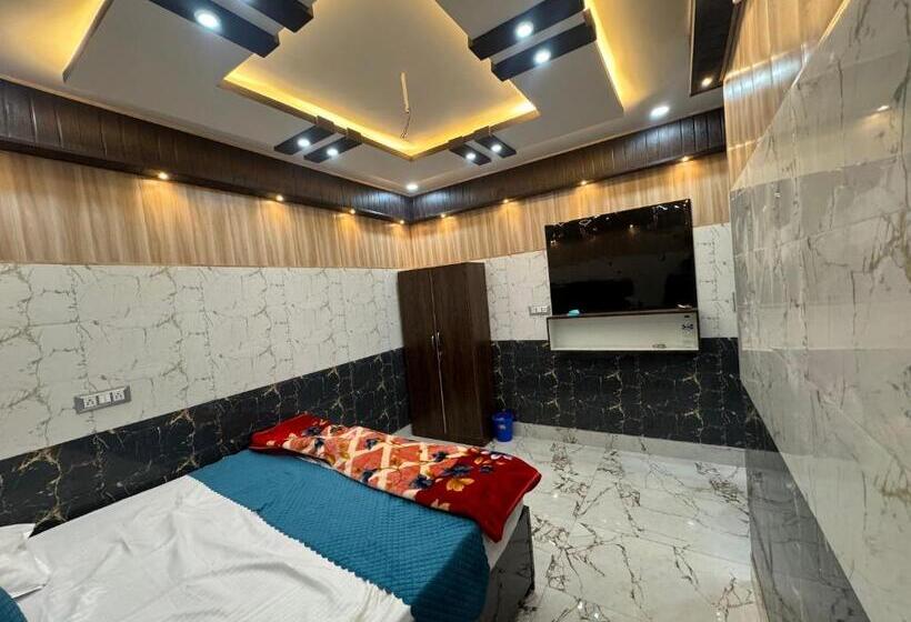 ホテル Raj Mandir