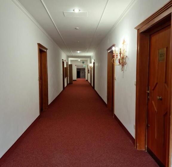 酒店 Villaggio Turistico Ploner   Nel Cuore Delle Dolomiti Tra Cortina E Dobbiaco