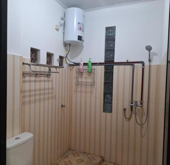 بنسيون A Balcony With A Mountain View