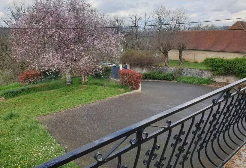 Majatalo Chambre Avec Cuisine équipée Sur Demande