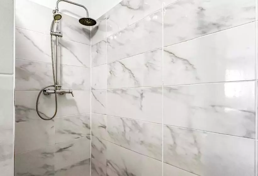 ペンション Coloc Dormant   Hyper Centre, Proche Transports Pour Genève