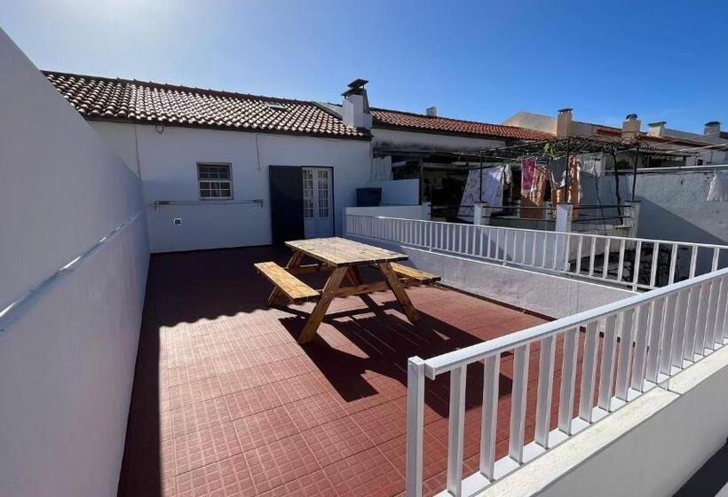 膳宿费 Espírito Azul Guest House   Rooms To Rent, 2 Minutes Walking From The Beach, Marina And Our Dive Cen