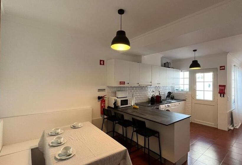 膳宿费 Espírito Azul Guest House   Rooms To Rent, 2 Minutes Walking From The Beach, Marina And Our Dive Cen