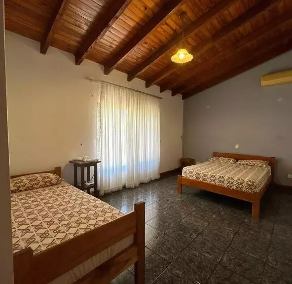 پانسیون Hostal La Calma