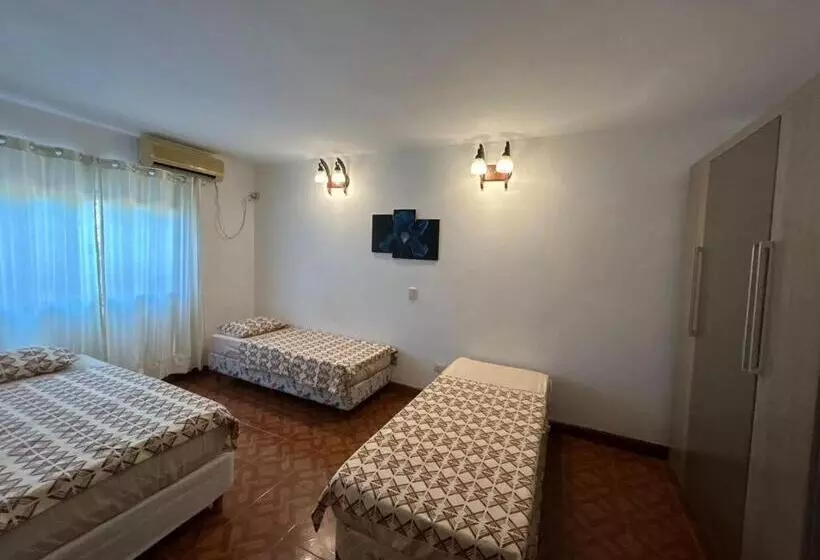 پانسیون Hostal La Calma