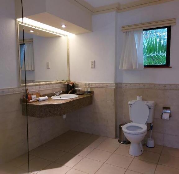 پانسیون Lacasa Estate