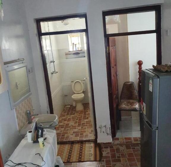 پانسیون Lacasa Estate