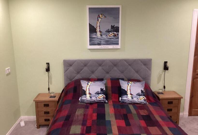 Taigh Sealladh Fèidh B&b