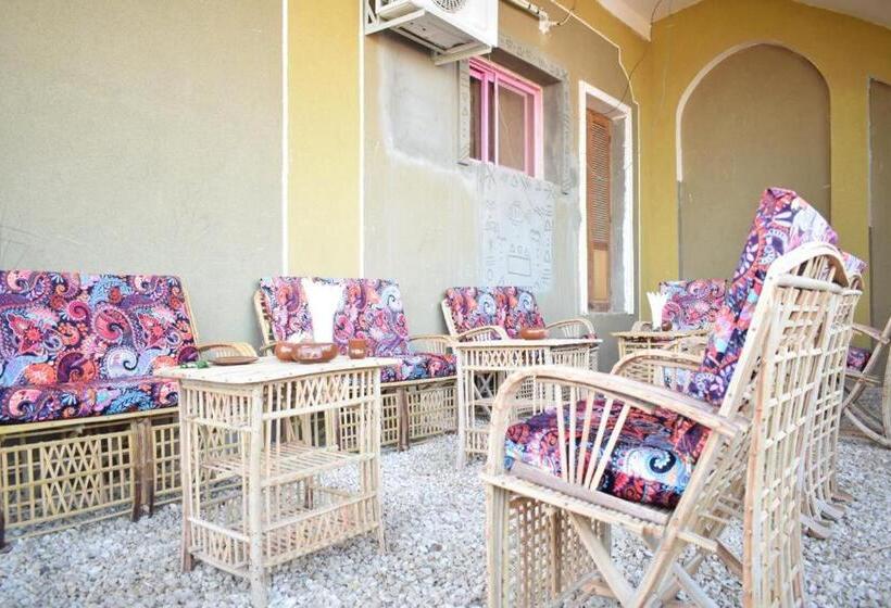 تختخواب و صبحانه Kony Nubian Guest House