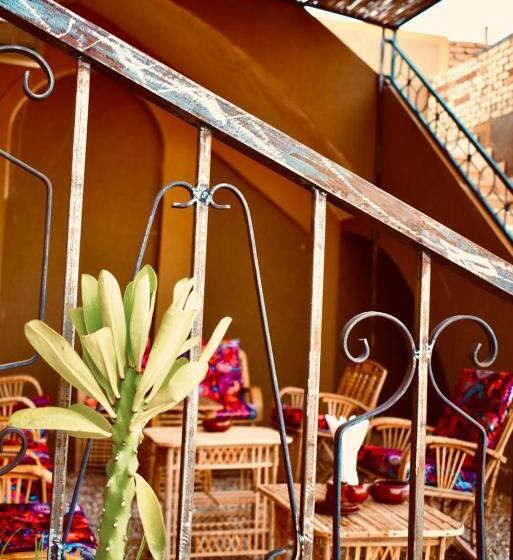تختخواب و صبحانه Kony Nubian Guest House