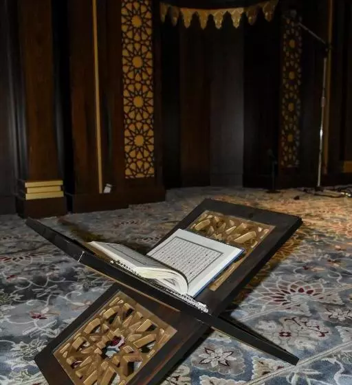 Hotelli فنادق رزون مكة توصيل الى الحرم