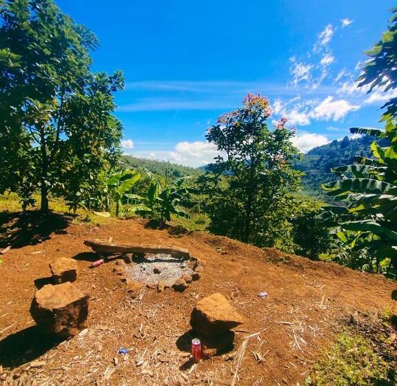 Hotel Papathi Farm House