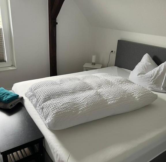 호텔 Woltorfer Landkrug