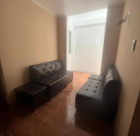 Пансион Cardos Hostal