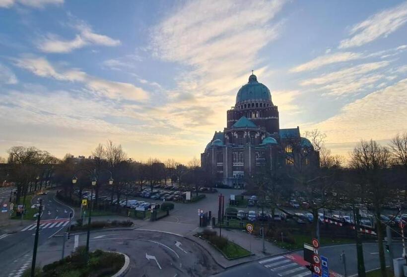 پانسیون Room In Bb   Undefined