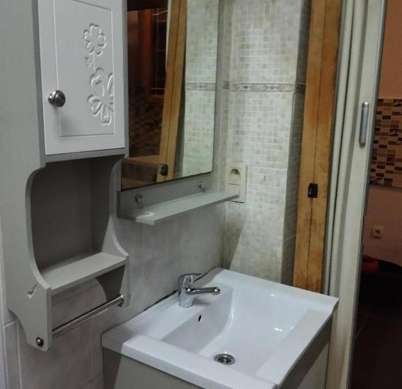 پانسیون Room In Bb   Undefined