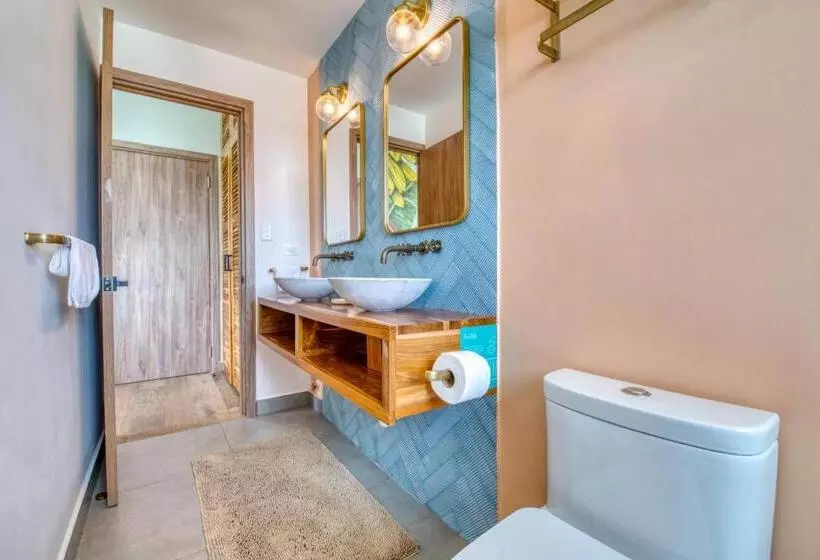 ユースホステル Bambuda Santa Catalina