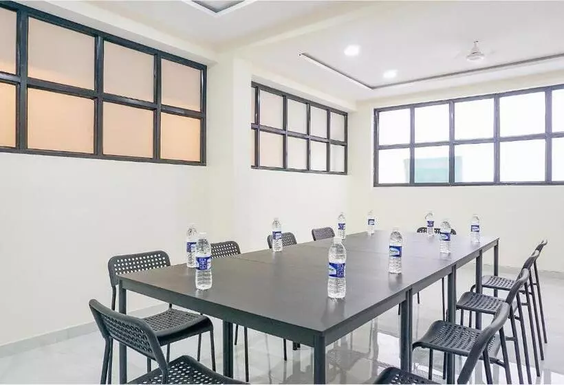 Fabhotel Prime Esta Inn   Nr Twin Tower, Viman Nagar