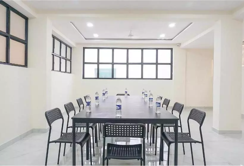 Fabhotel Prime Esta Inn   Nr Twin Tower, Viman Nagar