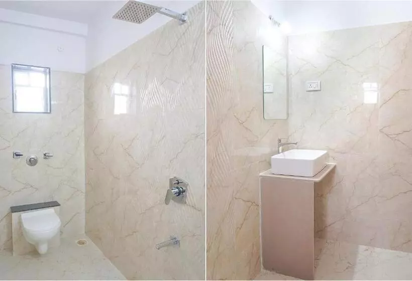 Fabhotel Prime Esta Inn   Nr Twin Tower, Viman Nagar
