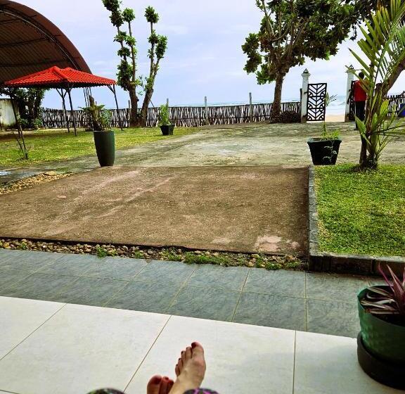 Отель Balance Beach Resort