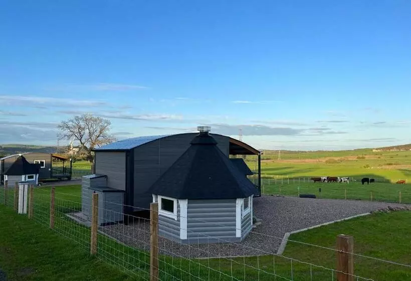 ホテル Capledrae Farmstay Shepherds Huts