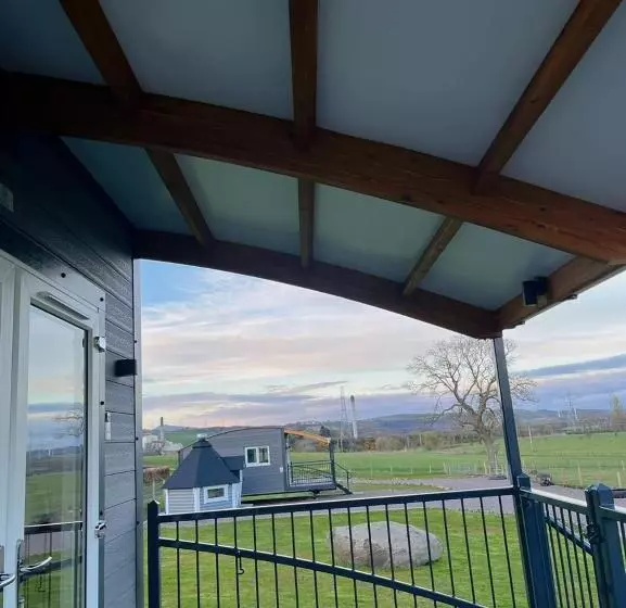 ホテル Capledrae Farmstay Shepherds Huts