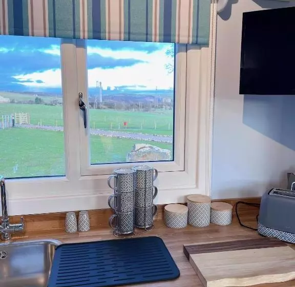 ホテル Capledrae Farmstay Shepherds Huts