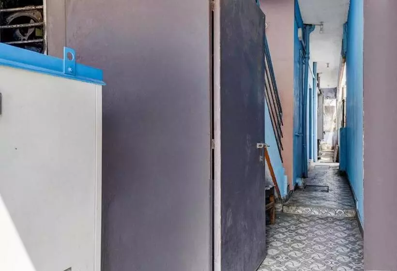 هتل Collection O Waiterly Boarding & Lodging
