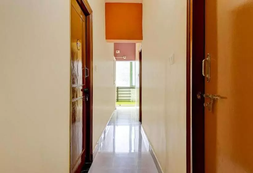 هتل Collection O Waiterly Boarding & Lodging