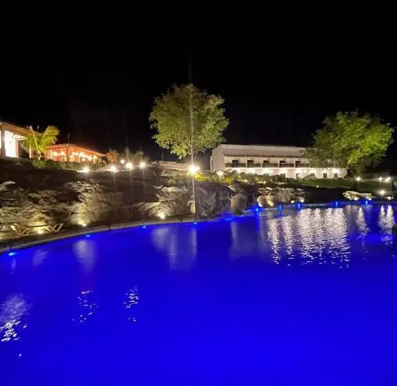 Hotelli Eco Porto Resort