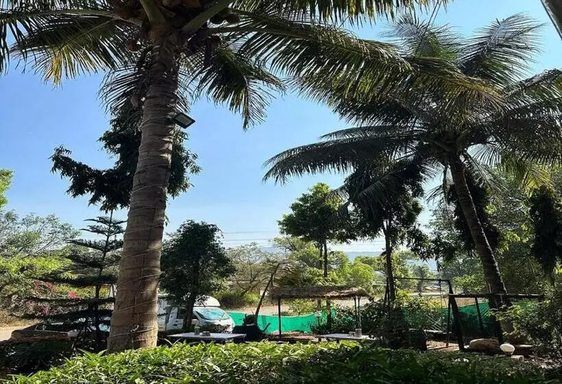 Hotelli Karla Retreat