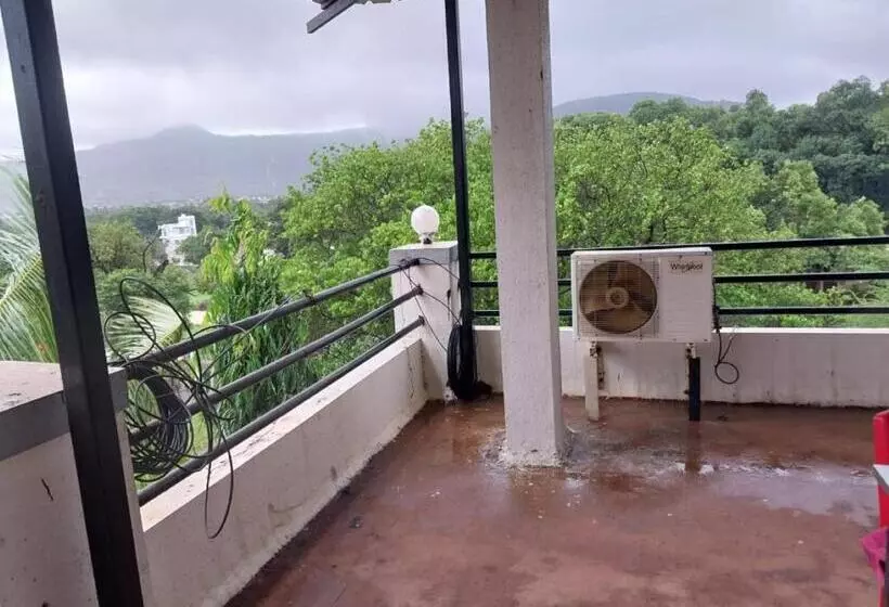 Hotelli Karla Retreat
