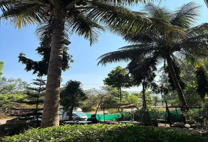 Hotelli Karla Retreat