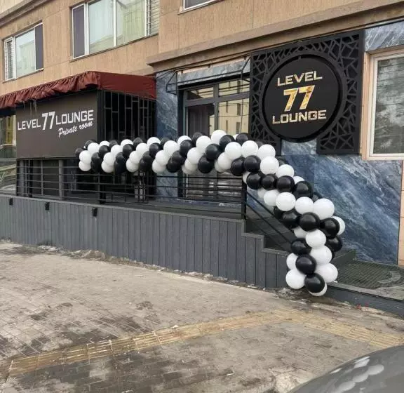 هتل Level 77