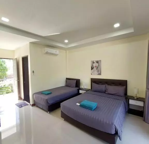 Hotelli Loma Beach Resort