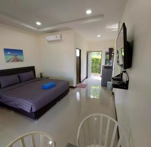 Hotelli Loma Beach Resort