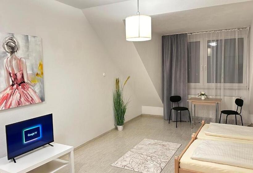 هتل Moderne Appartement
