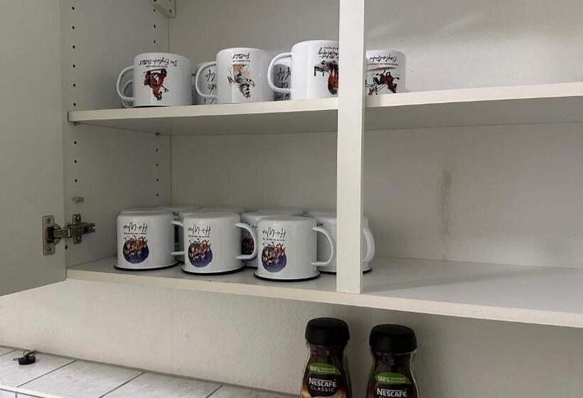 هتل Moderne Appartement