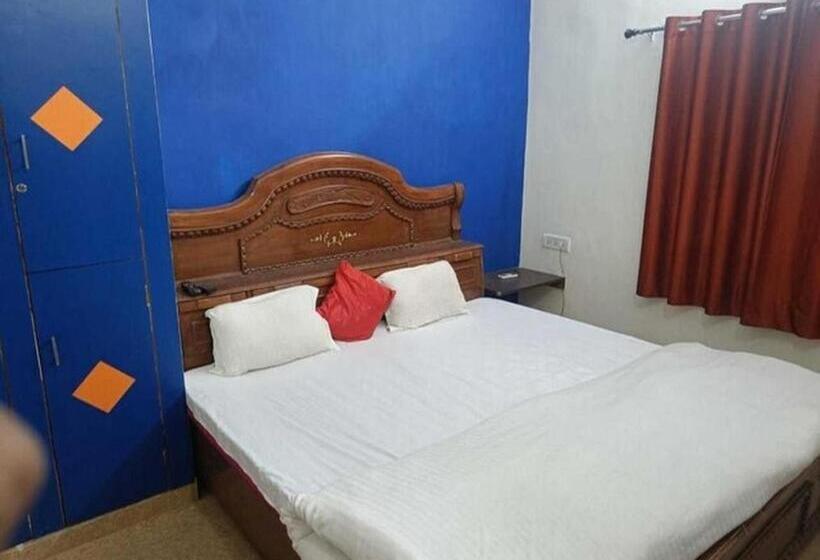 בית מלון כפרי Rajvanshi Guest House