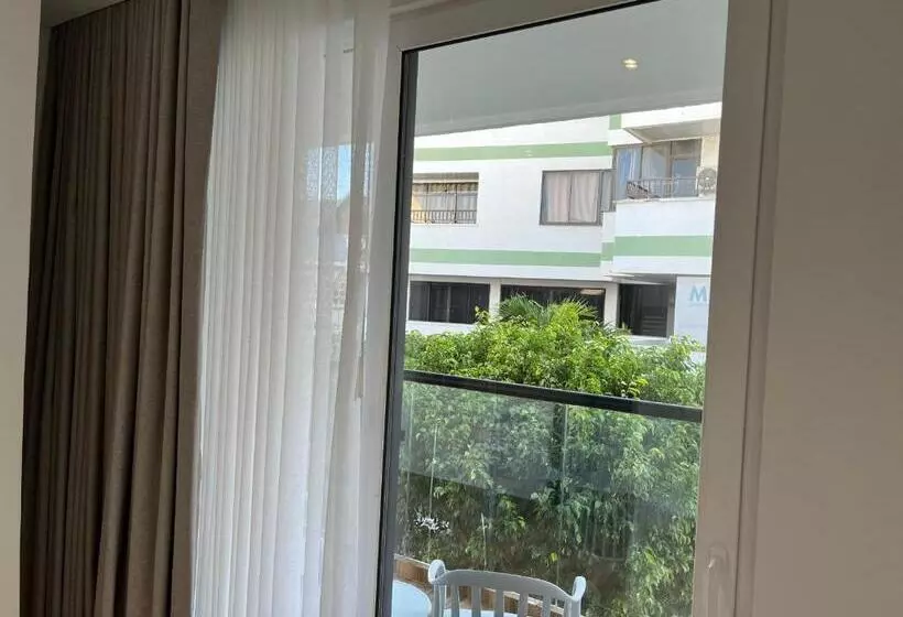 Hotelli S 111