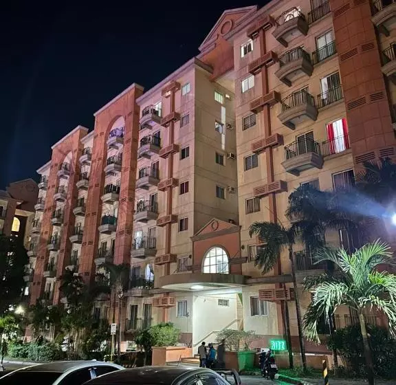 Condominium Smdc Paranaque Near Airport With Balcony