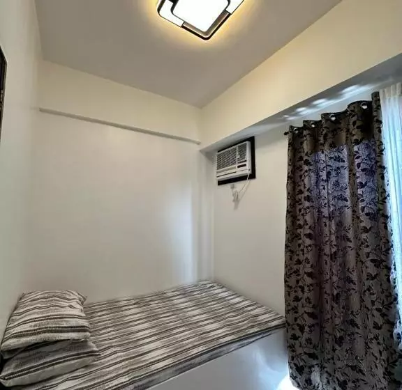 Condominium Smdc Paranaque Near Airport With Balcony