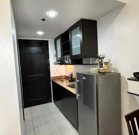 Condominium Smdc Paranaque Near Airport With Balcony